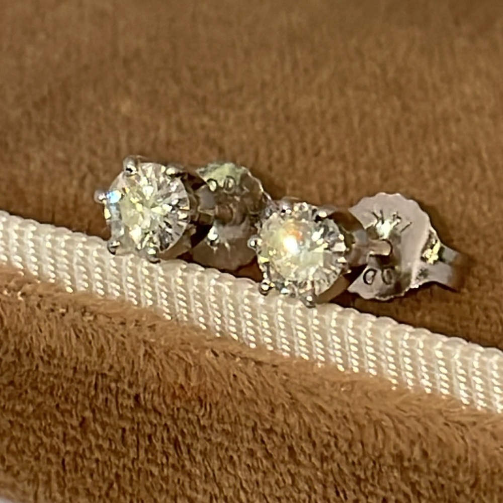 REAL Solid 14K White Gold Natural 1/2CTW Diamond Round Solitaire Stud Earrings